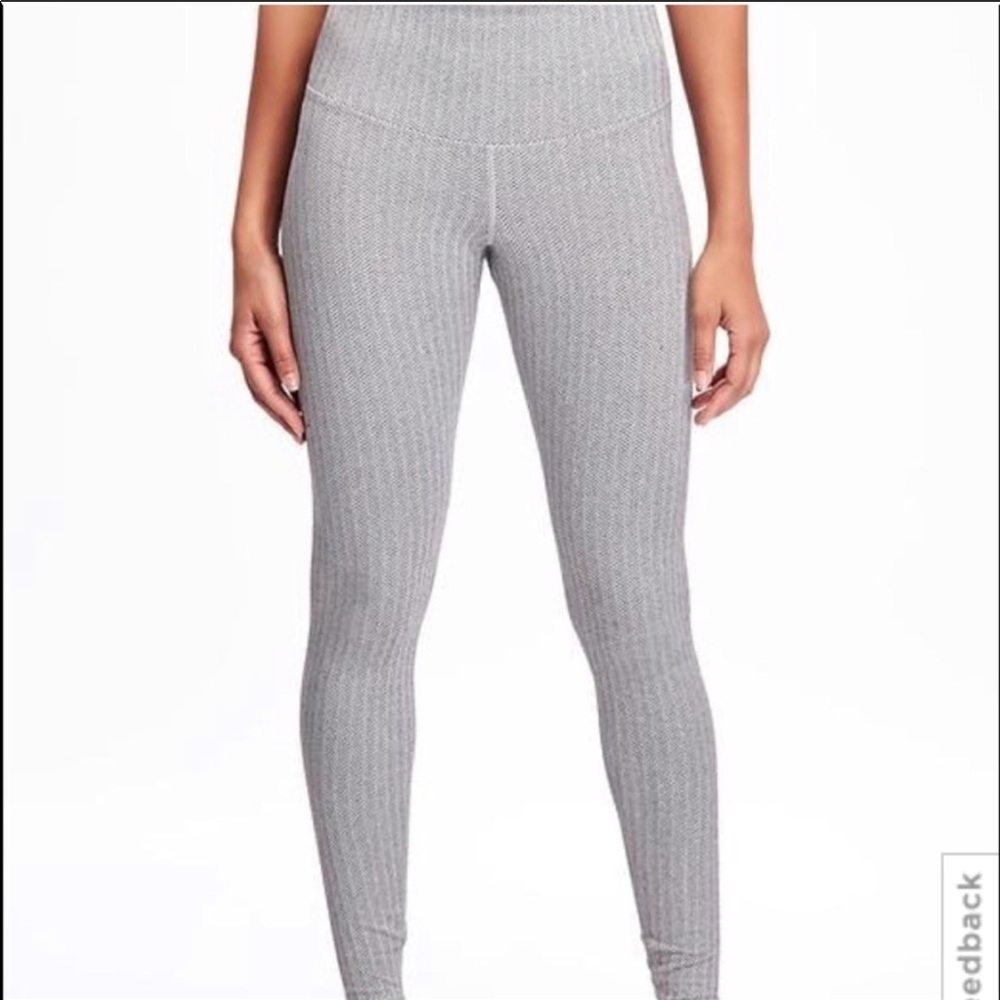 Old Navy Grey Herringbone Leggings - Medium